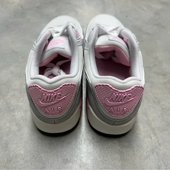 New with box - Wmn’s Nike Air Max 90 White/Sail-Med Sodt Pink - FN7489 100 - Picture 2 of 6